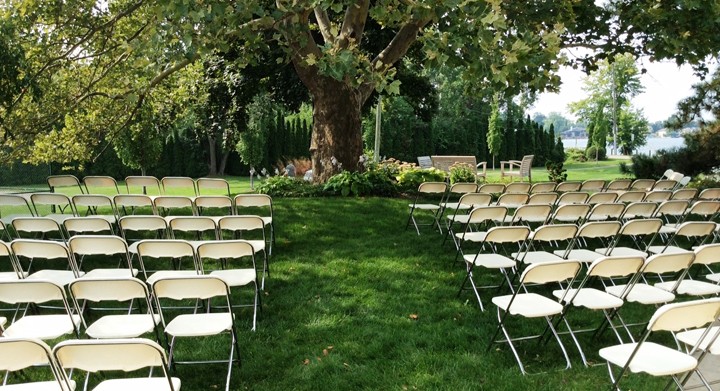 about-outdoor-wedding-chair-rentals-mi